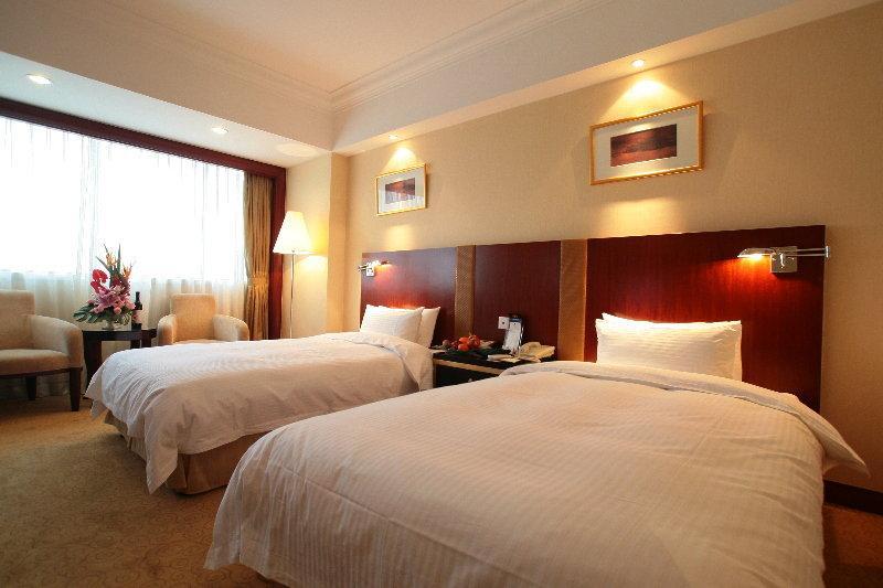 Best Western New Century Hotel Шанхай Номер фото